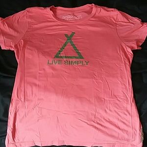 Patagonia 100% organic cotton tee. Size small